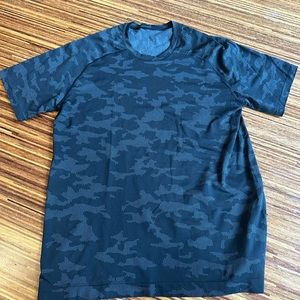 Lululemon Metal Vent Tech T shirt